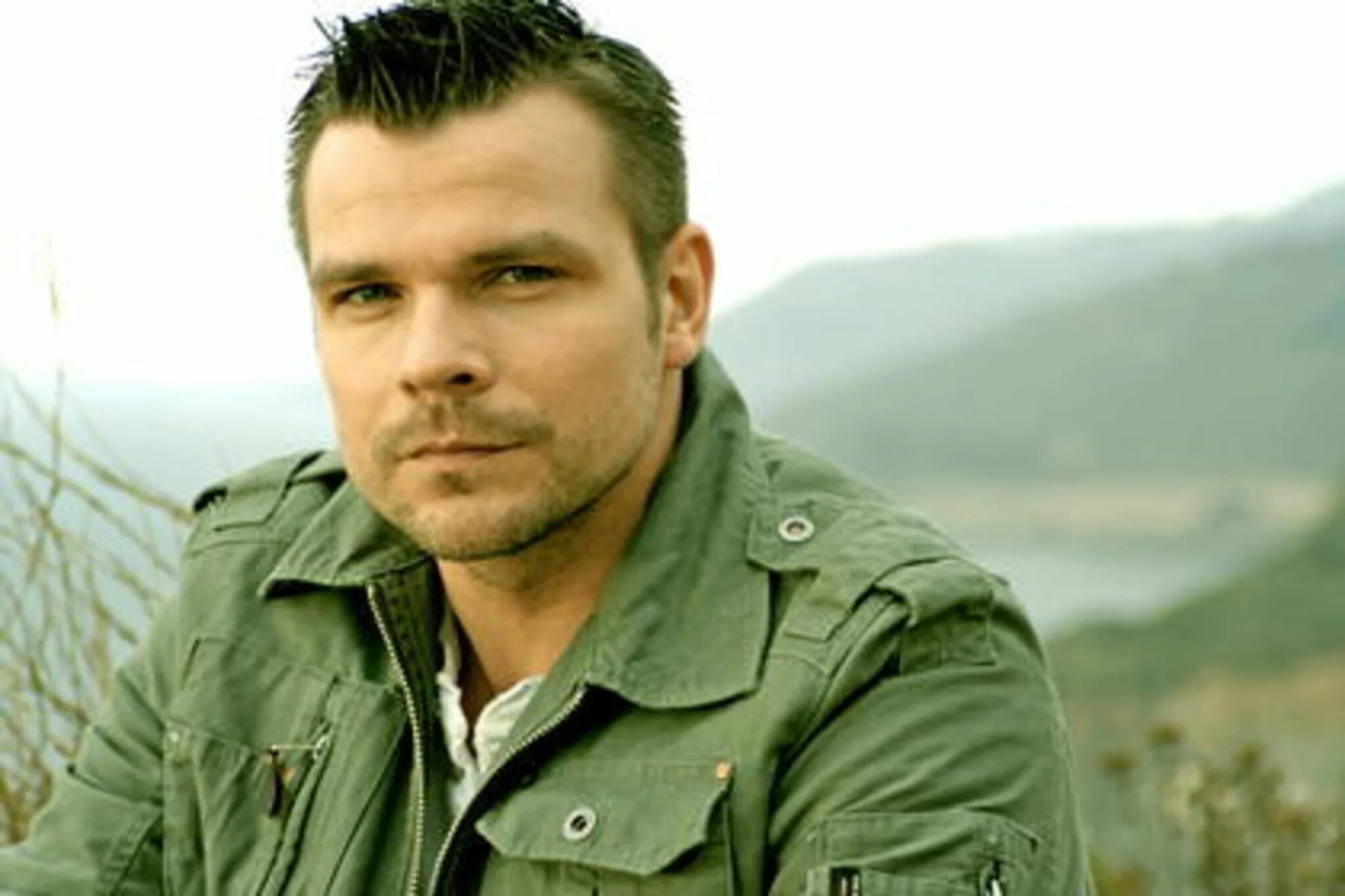 Atb run. Atb андре таннебергер. солист atb. atb андре таннебергер 2025. андре таннебергер жена.