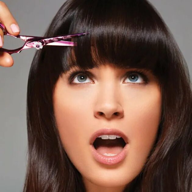 стрижка парикмахер. удачный день для стрижки волос. стрижка паж 2021. стрижка полубокс барбершоп. можно делать сегодня стрижки.