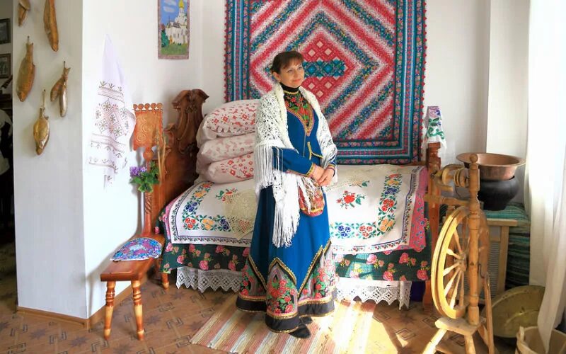 Работа в казачке. Художник надежда щебуняева казачки донские. Пимоненко жница. Традиции казаков. Работа в казачке.