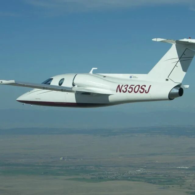 Самолет маверик джет1500. Rs aero самолет. Airbus летающее крыло. Маверик самолеты. Маверик самолеты.