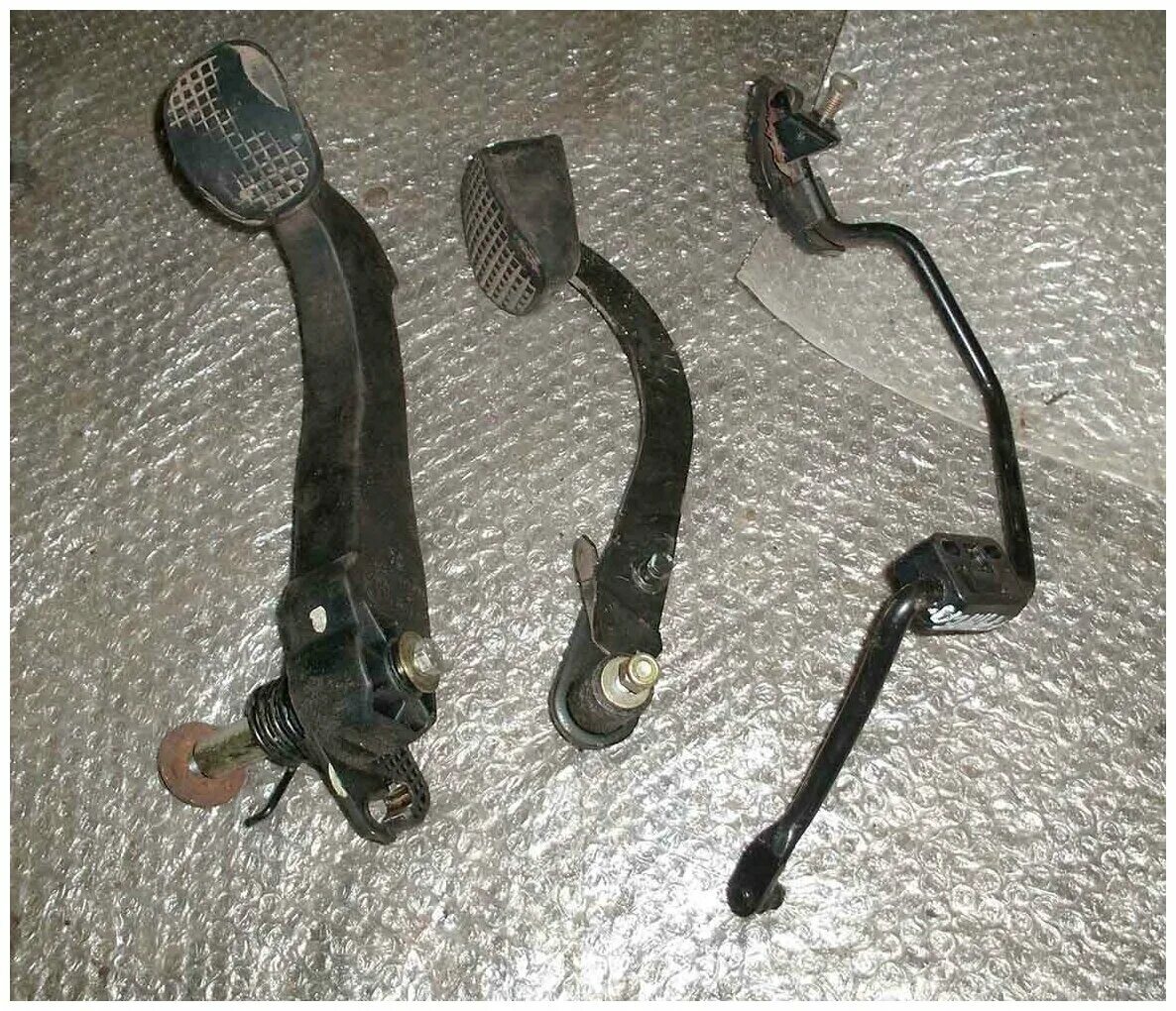 Провалилась педаль сцепления фиат дукато 250. Педаль сцепления фиат дукато 230 кузов. Педаль сцепления фиат дукато 244. Провалилась педаль сцепление fiat ducato 244. Педаль сцепления фиат добло 1.