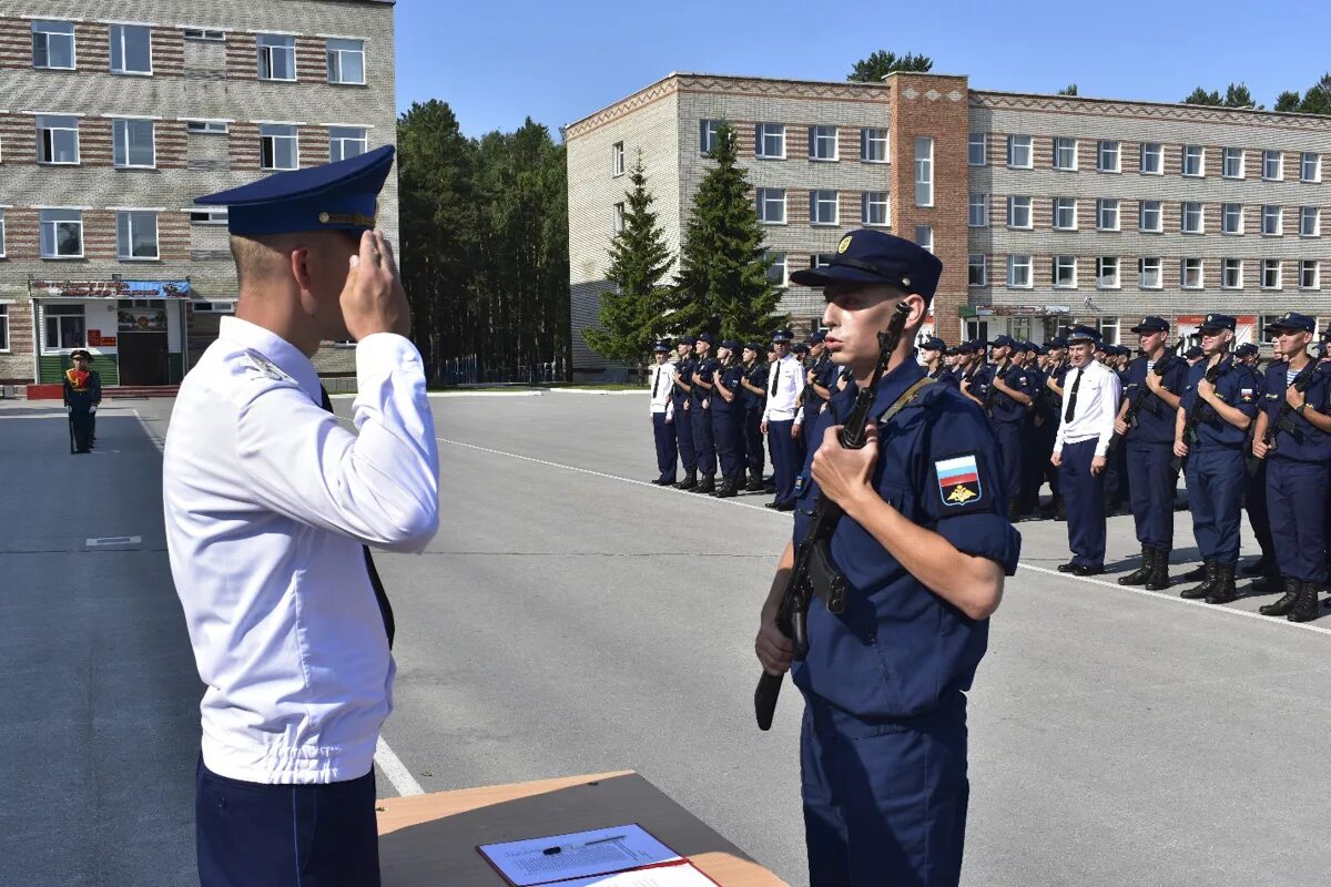 Учебный центр НВВКУ Новосибирск. НВВКУ Новосибирское присяга 2021. НВВКУ учебный центр подготовки младших специалистов разведки. Новосибирские военные училища разведки.