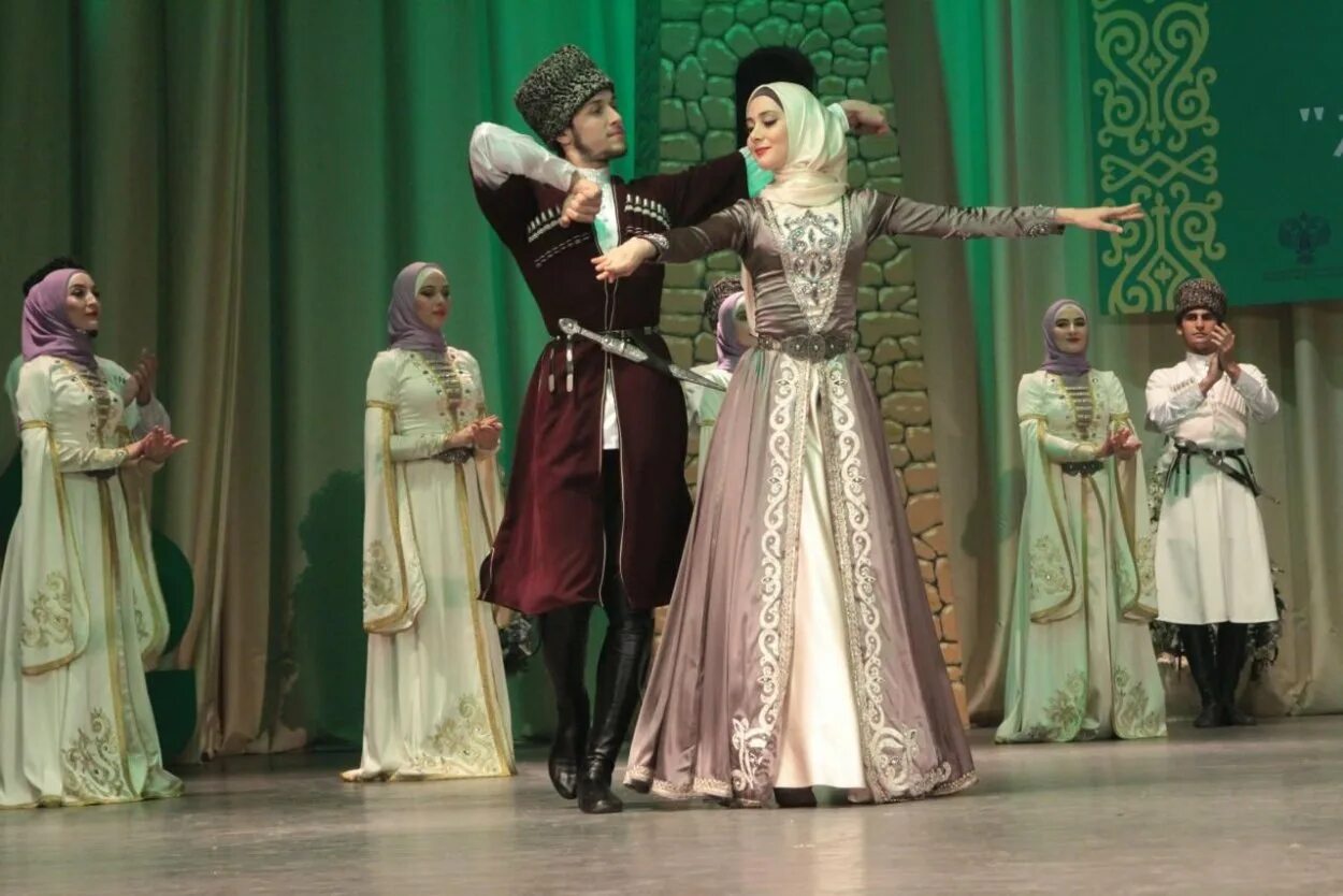 Вайнах групп. Чеченский ансамбль вайнах. группа вайнах (ансамбль). чеченский государственный ансамбль народного танца «вайнах». ингушетия фатима арчхоева.