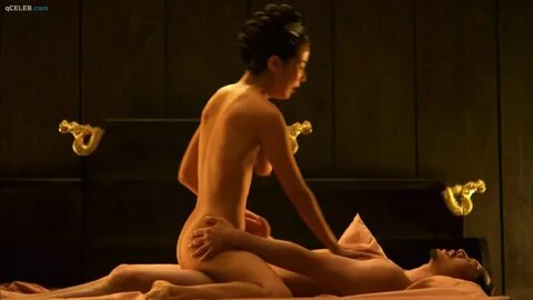 Jo Yeo-jeong nude - The Concubine (2012) .
