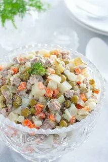 Оливье салат с курицей с солеными огурцами