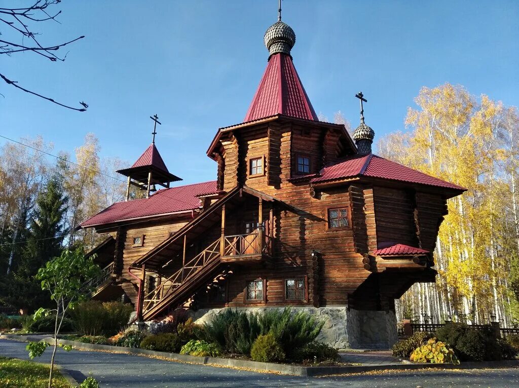 храм серафима саровского в верхотурье. храм новоуральск. церковь серафима саровского. церковь серафима саровского новоуральск. храм в новоуральске.