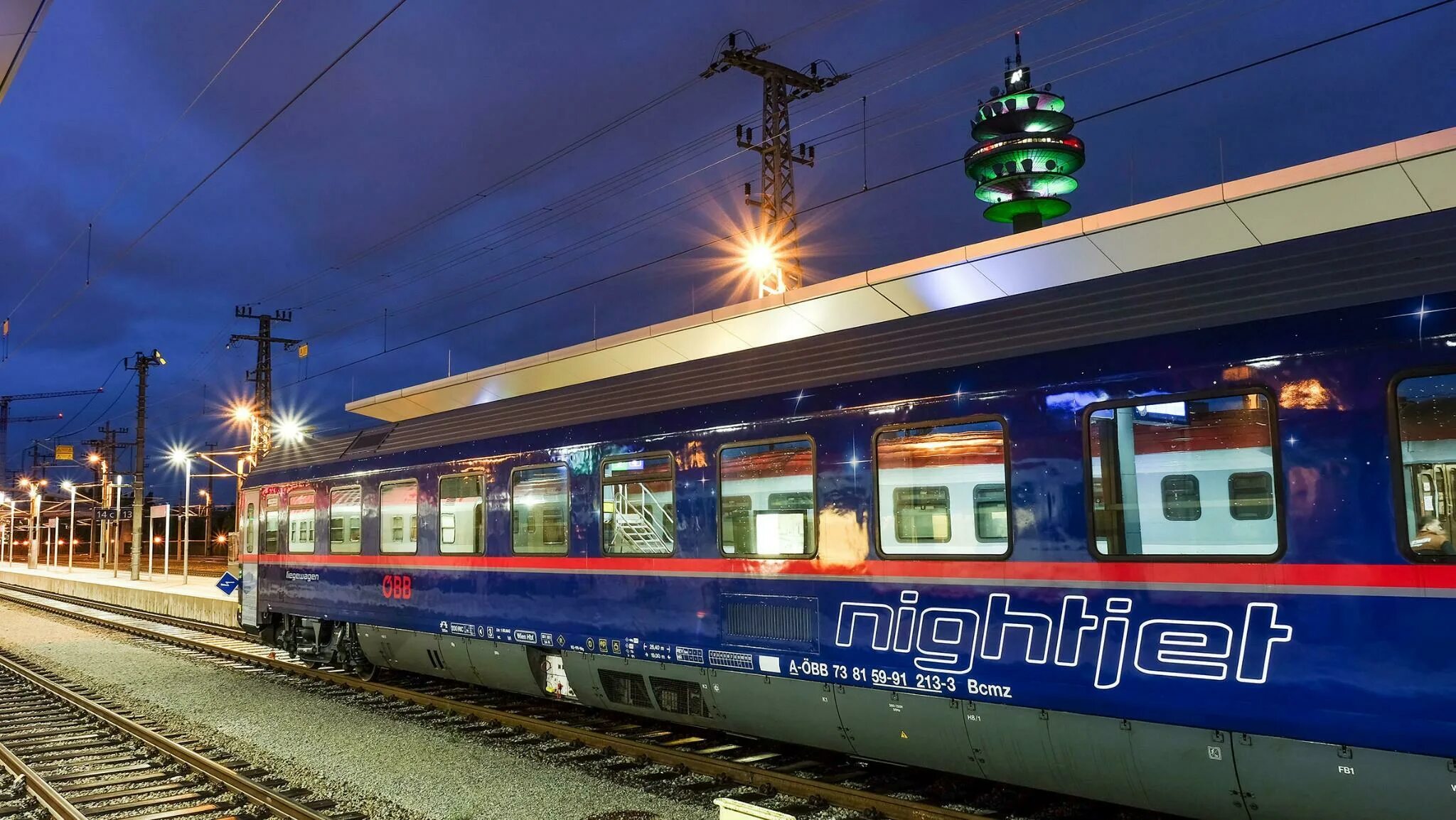 Железная дорога париж вена. Поезд ÖBB Nightjet. Nightjet поезда. Поезда Германии. Ночной поезд.
