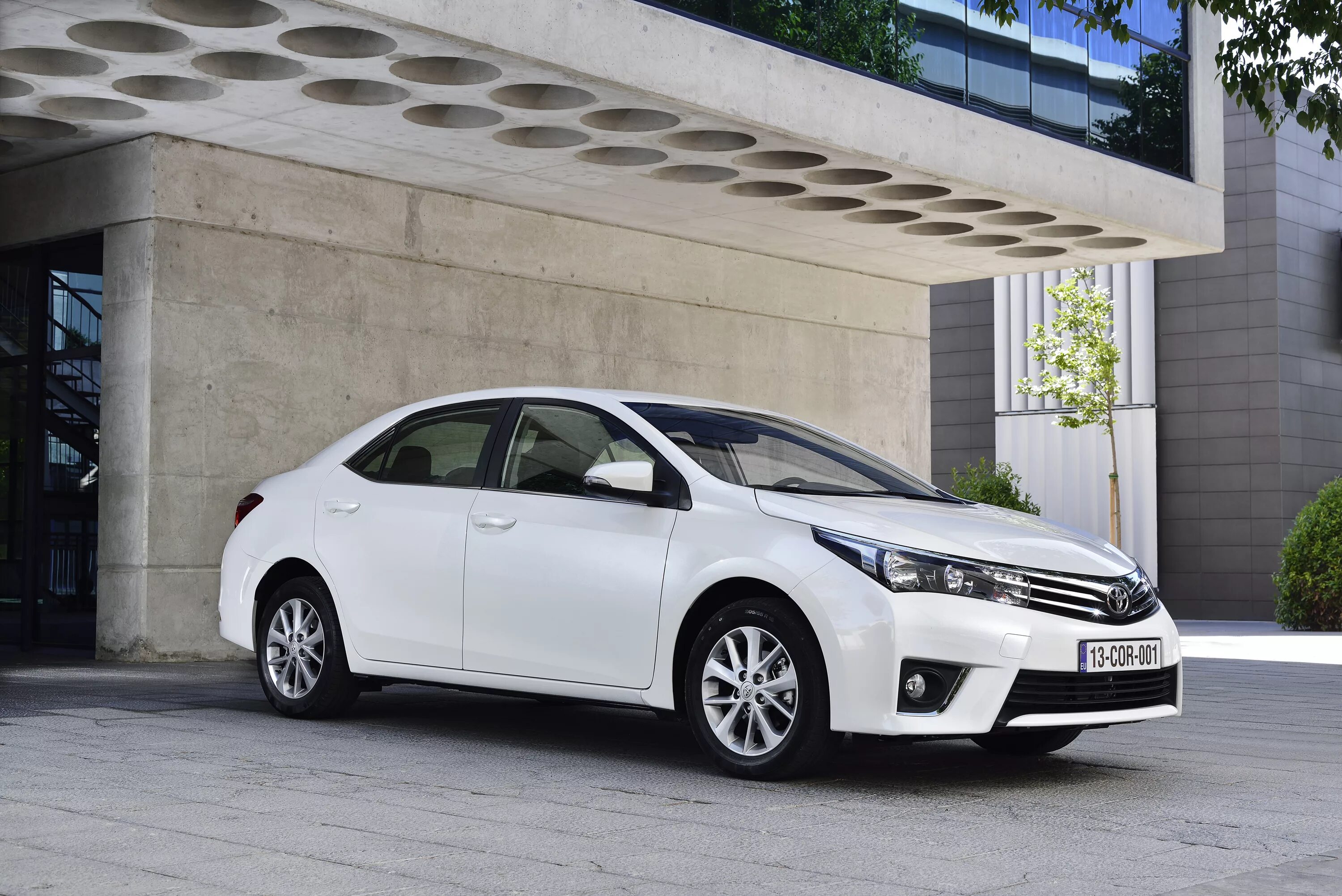 Королла 2014 купить. Toyota Corolla 2014. Toyota Corolla седан 2014. Toyota Corolla 2013. Тойота Королла Toyota Corolla.