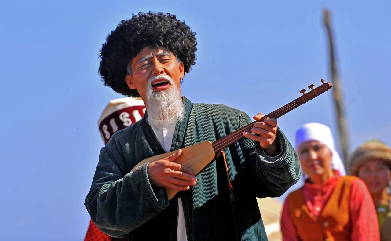 Пой предыдущую. Одинокая гармонь борис мокроусов. Пой предыдущую. Советские люди. Пой предыдущую.