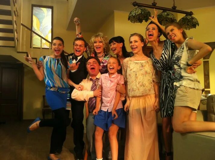 Герои папиных дочек. Актёру серьяла папины дочки. Папины дочки сериал актёры. Папины дочки тогда и сейчас женя. Ситком папины дочки.