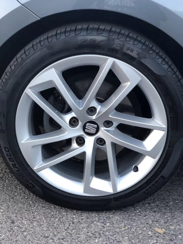 Бмв диски rod. Vw mallory r18 r line. Диски шкода суперб r16 параметры. 3 work roar. 17 или 18 диски.