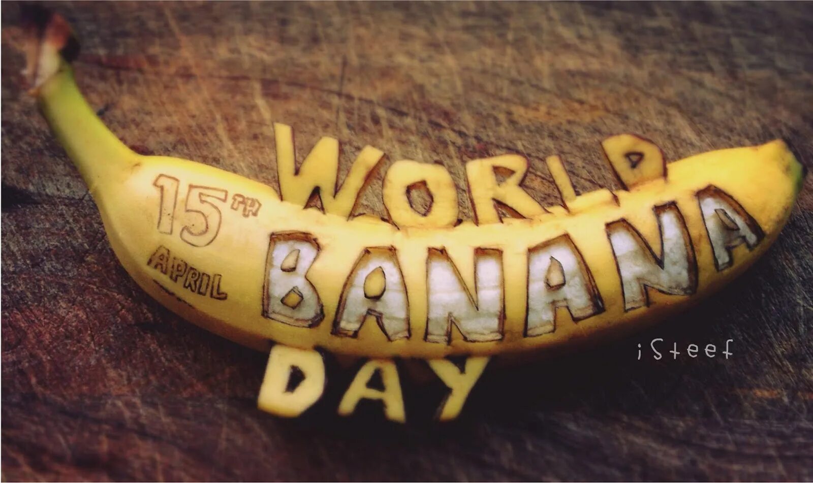 День банана картинки. Поздравление с днем банана. Всемирный день банана. С днем рождения банан.