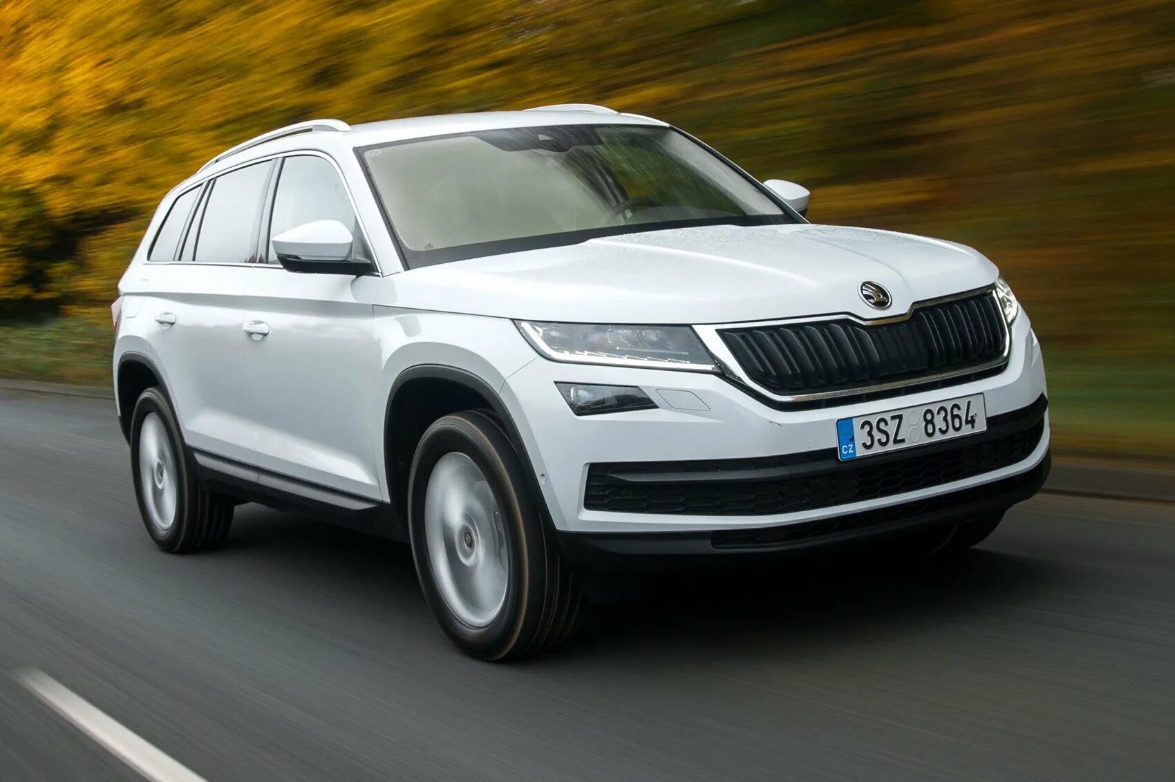 Шкода кодиак обзор. Машина шкода кодиак. шкода кодиак 2018. skoda kodiaq 4x4. skoda kodiaq 2.0 tdi.