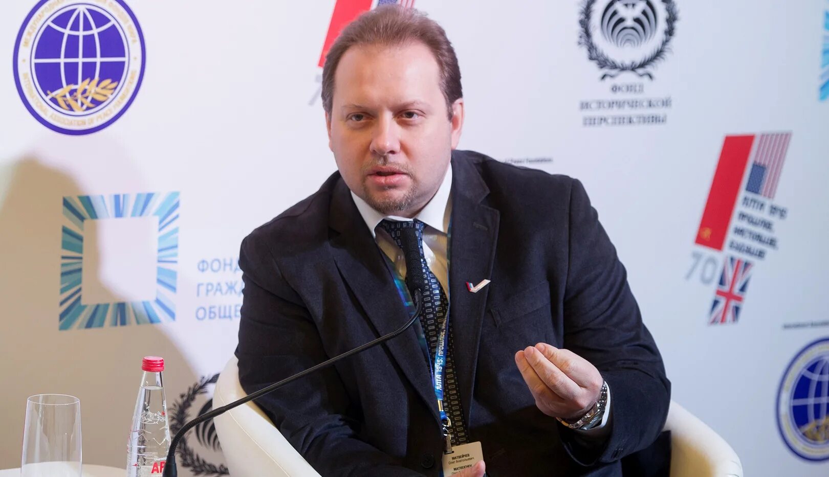 Олега матвейчева политолог. Олег матвейчев 2023. Политтехнолог олег матвейчев. Олег анатольевич матвейчев. Матвейчев олег политолог.