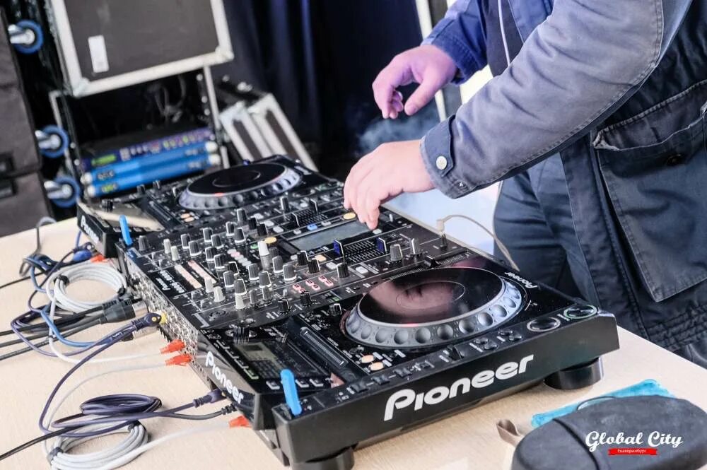 Прогрессив хаус. Прогрессив. progressive house. wonder’s диджей. progressive house dj.