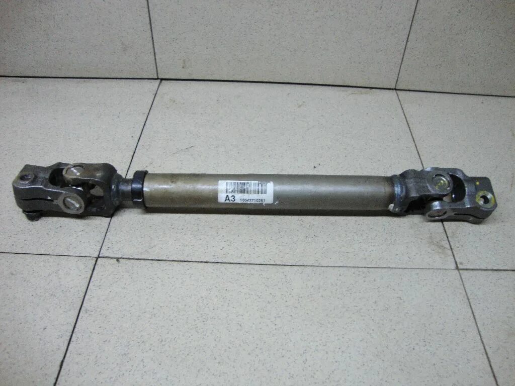 Кардан киа соренто. Задний кардан киа гранто. Кардан киа соренто 1 3. Вилка заднего кардана киа соренто 1 поколение. Кардан передний kia sorento 2004.