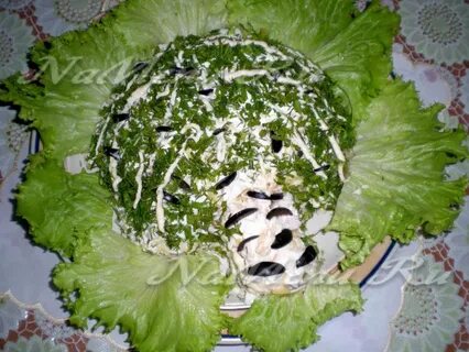 Салат березовая роща с черносливом и грибами