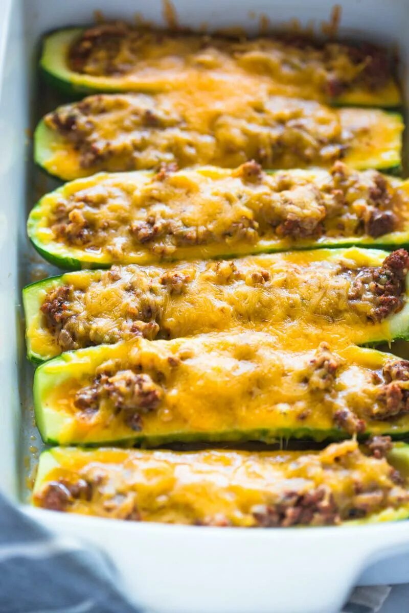 Куса махши – фаршированные кабачки. Фаршированные кабачки лодочки. Фаршированные кабачки пенечки. Фаршированные цукини с фаршем запеченные. Фаршированные круглые кабачки.