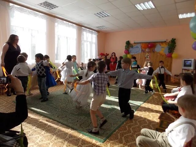 Дети из детского сада. Мадоу детский сад № 5 "березка" с. Мбдоу 1 березка. Занятия в саду. Детский сад 12 город заринск.