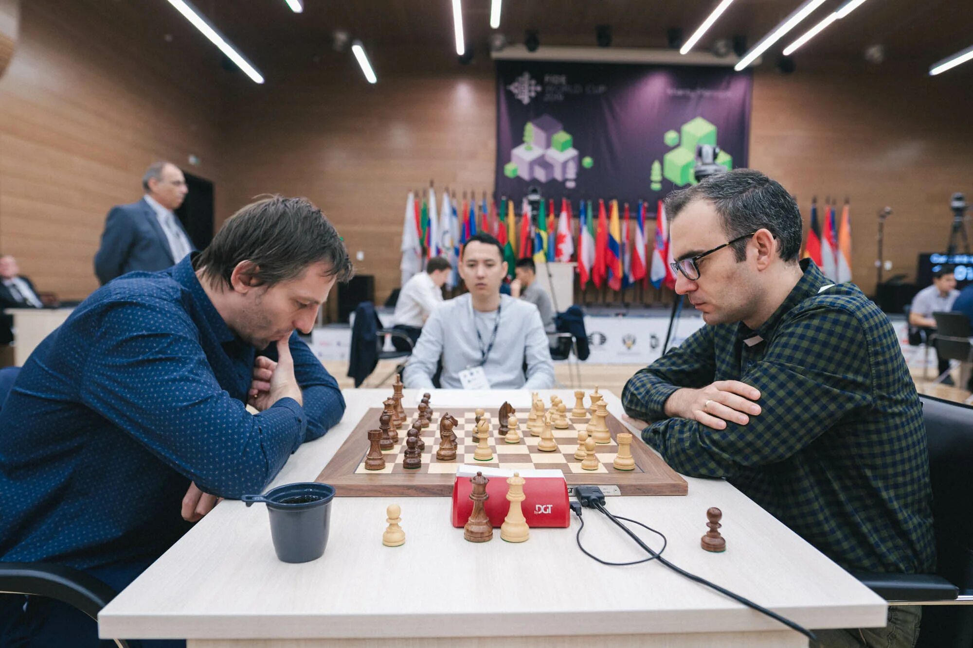 Платон Смирнов шахматы Fide. Кингчесс