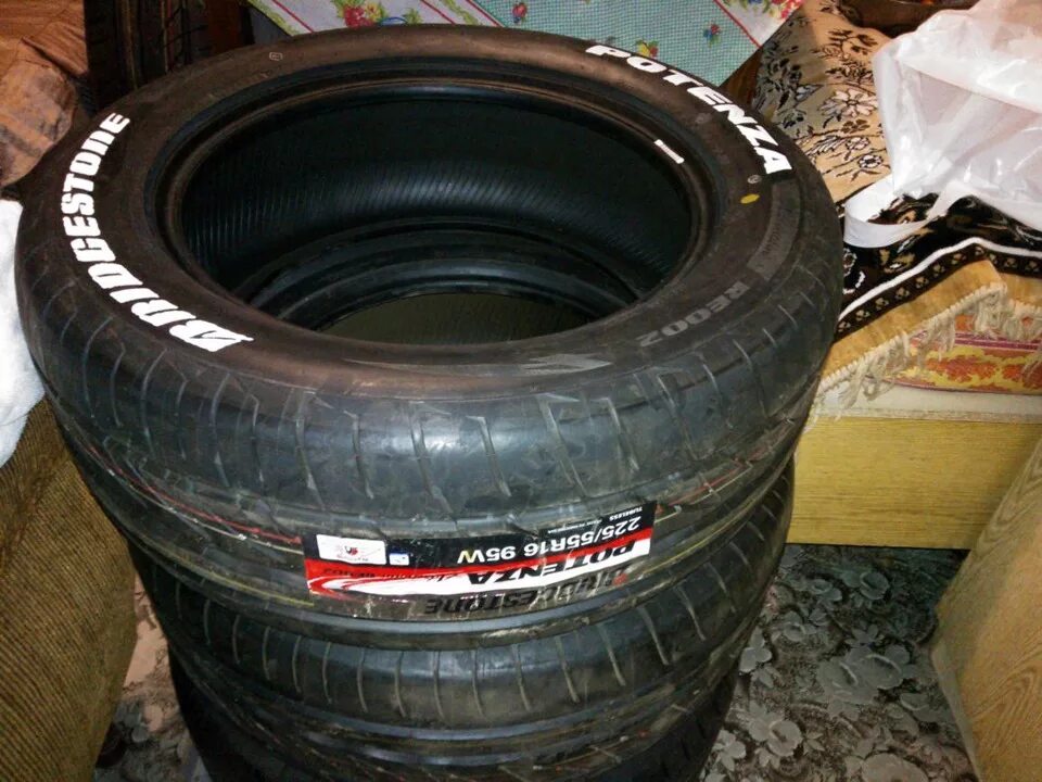 Купить резину 225 55 16. Potenza re002 Adrenalin 225/55 r16 95w. Bridgestone potenza Adrenalin re002 225/55 r16. 225/55 R16. Шина 225/55 r16 <Bridgestone> potenza Adrenalin, re004 95w (лето)/Тайвань/.