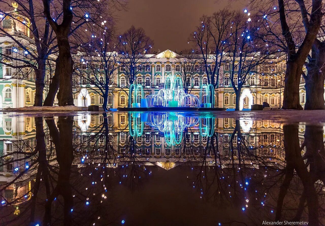 Новогодний Санкт-Петербург Эрмитаж. Новогодний Питер Эрмитаж. Новогодний Питер зимний дворец. Фонтан у зимнего дворца СПБ