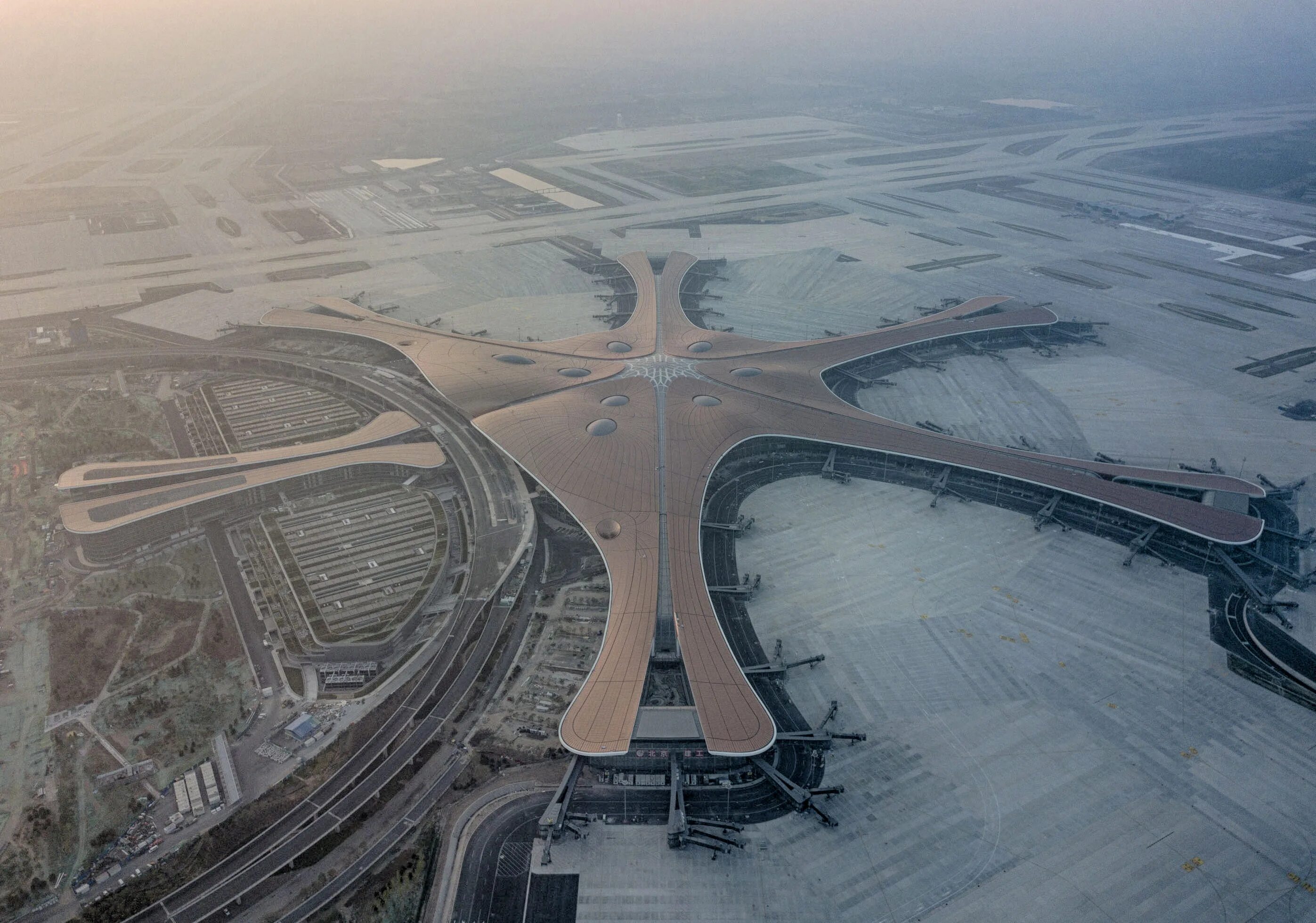 Beijing's New Airport Gets Ready for 72 Million Passengers - Bloomberg