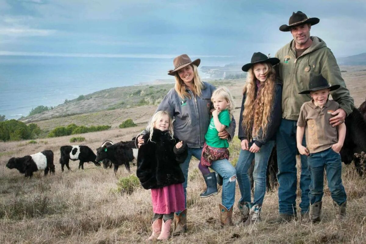 Кск «family ranch». Family ranch. Кск фэмили ранч. Семейное ранчо. Family ranch.