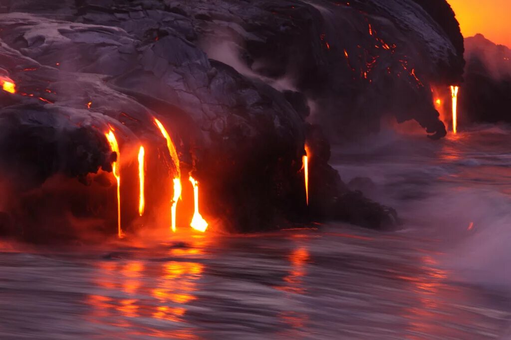 Кипящее море. Вулкан Килауэа. Извержение вулкана лава море. Извержение ЛАВЫ. Огонь лава.