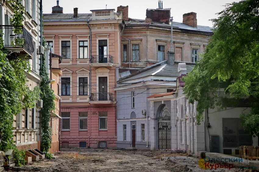 Пер одесский. Одесский дворик Воронцовский переулок. Дворец Воронцова в Одессе. Воронцовский переулок 4. Третецкий переулок Одесса.