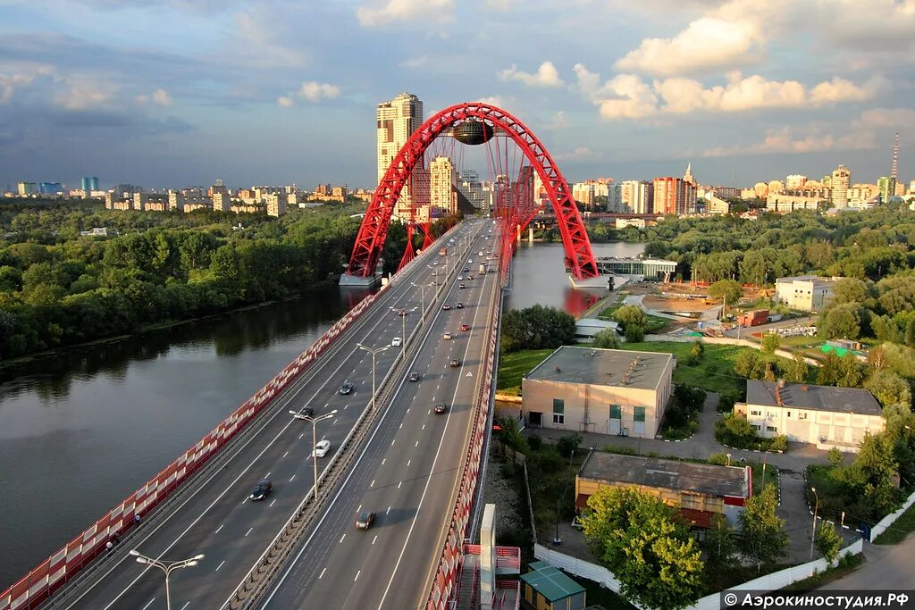 Строгино сзао москвы. Мост Строгино серебряный Бор. Хорошево-Мневники живописный мост. Район Хорошево Мневники серебряный Бор. Живописный мост Строгино.