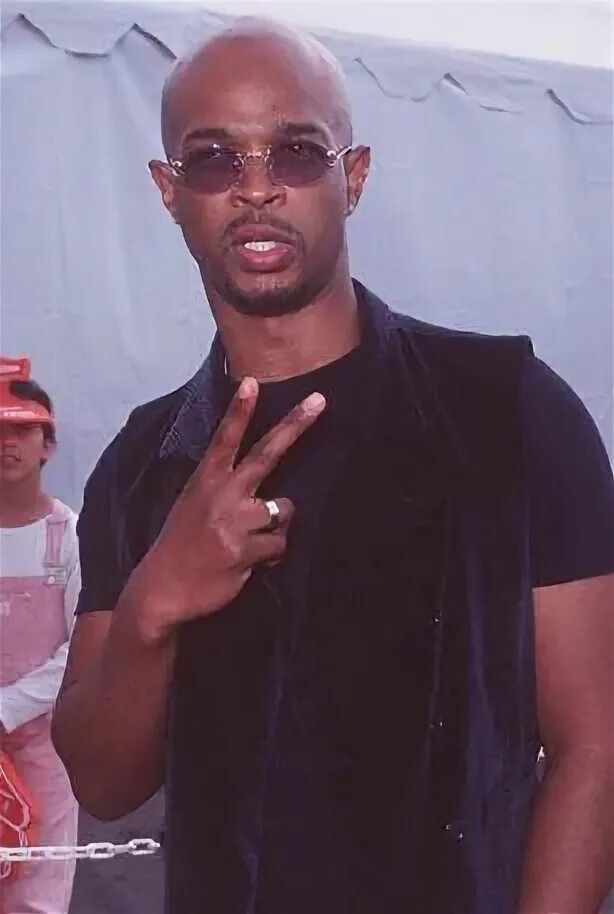 Дэймон хайнс. Дэймон уайанс смешные фото из фильма. Дэймон уайанс с женой. Дэймон уайанс. Дэймон уайанс братья.