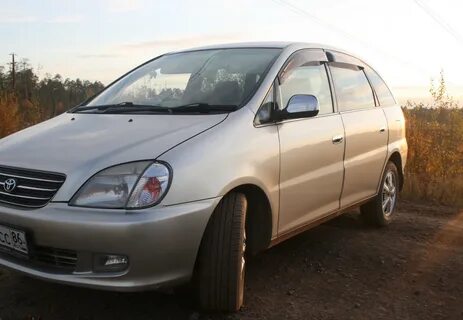 Toyota nadia
