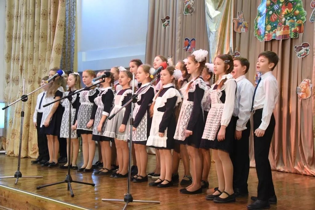 Школа 28 магадан. Директор гимназии 24 магадан. Гимназия 24 магадан фото. 17 школа магадан. Директор школы 24 магадан.