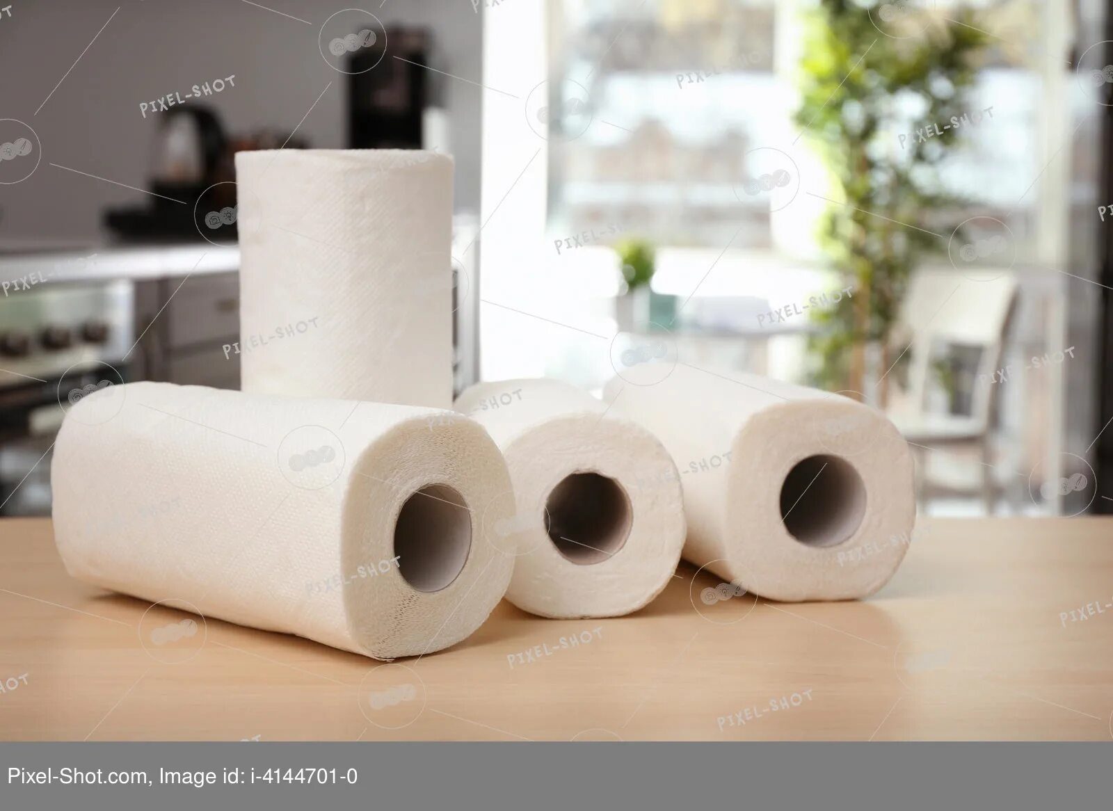 Использованные бумажные полотенца. Бумажные полотенца на столе. Paper Towel бумажные полотенца. Фон для бумажных полотенец. Диаметр рулона бумажных полотенец.