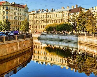 Отдыхая летом в петербурге