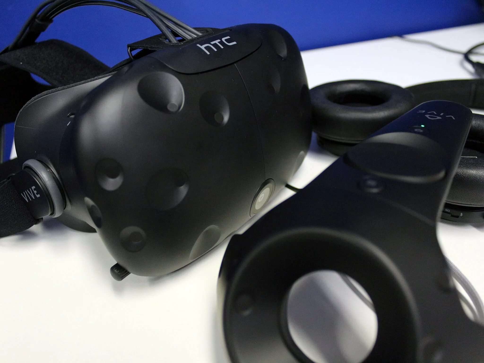Htc vive vr. Htc vr. vr htc vive pro авито. стимулятор halo vive. open source htc vive.