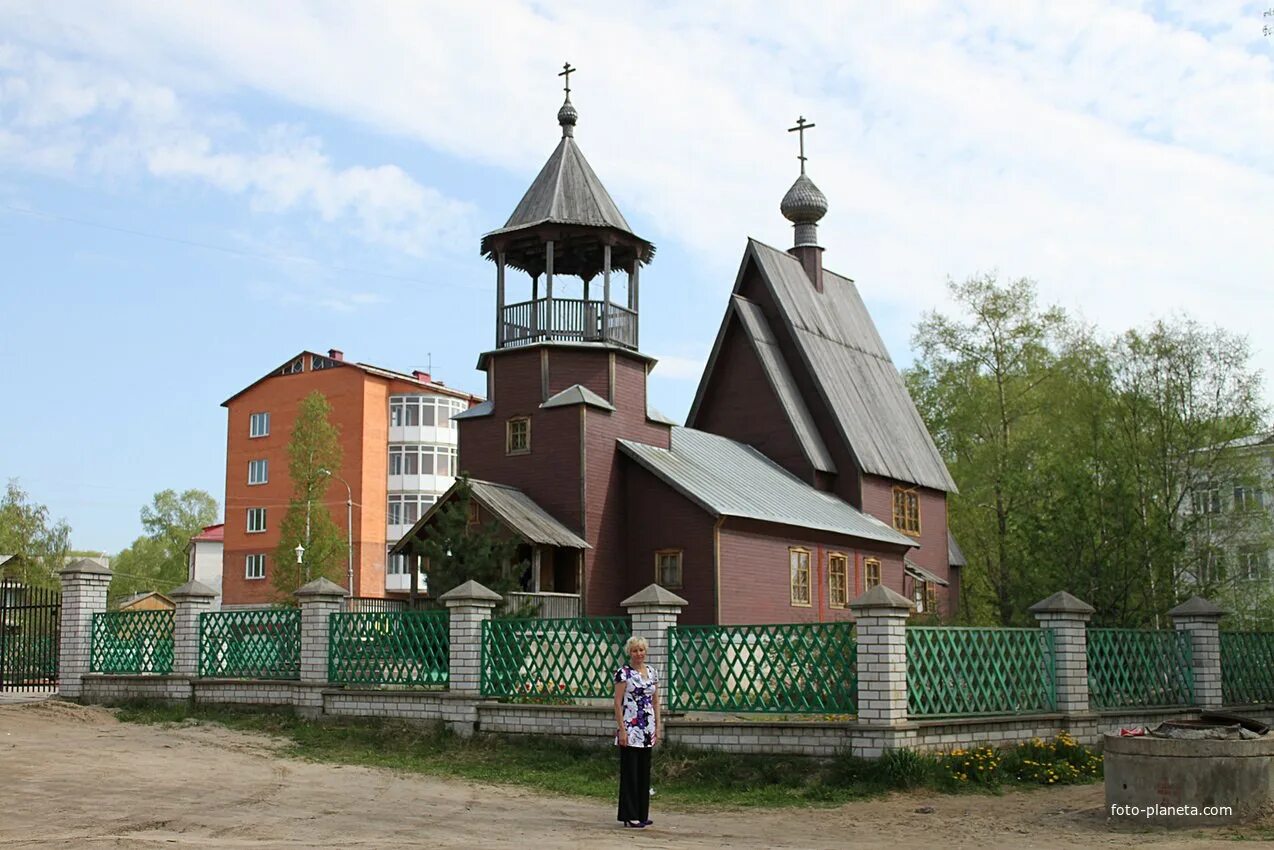 Новодвинск архангельская область погода. Новодвинск площадь города. Новодвидвиск комсомольская площадь. Новодвинск достопримечательности. Поселок первомайский архангельская область новодвинск.