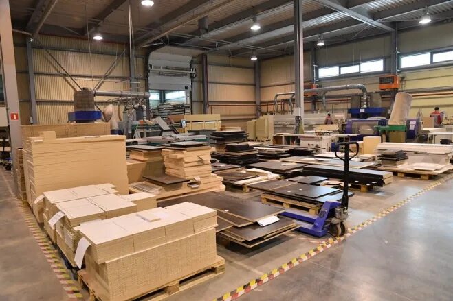 Мебельная фабрика цех. Ик10 бур. Кухни эстель баумолл. Свердловская область екатеринбург производство мебели. Центр мебельной промышленности.