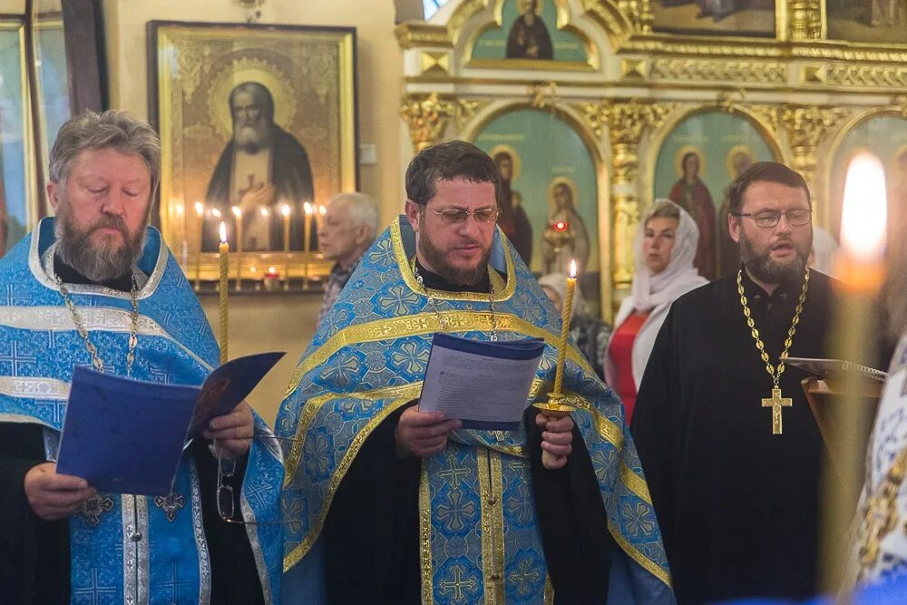 Митрофаньевская церковь пенза. Митрофановский храм воронеж. Митрофаньевская церковь пенза. Коповка пенза церковь. Церковь на митрофановском кладбище пенза.