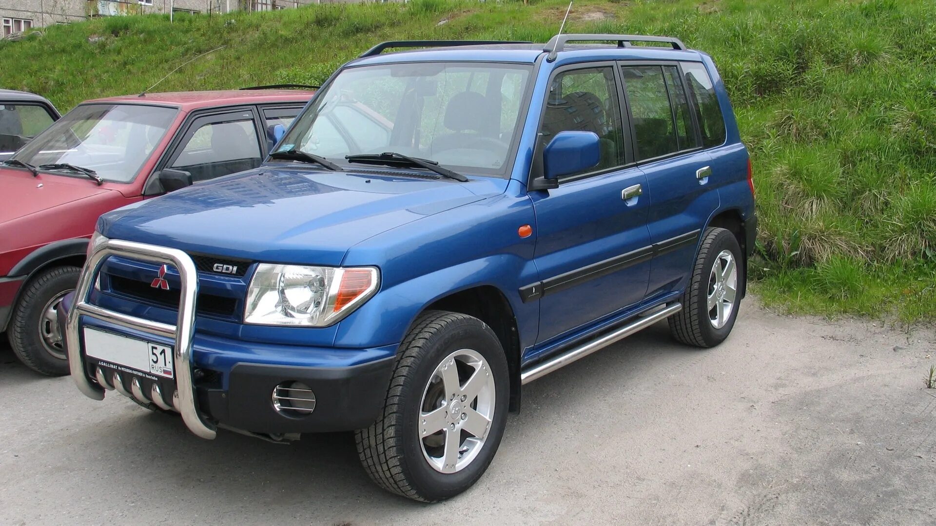 Митсубиси пинин купить. Mitsubishi Pajero Пинин. Mitsubishi Pajero io/Pinin 2.0. Мицубиси Паджеро Пинин 2000. Mitsubishi Pajero Pinin кенгурятник.