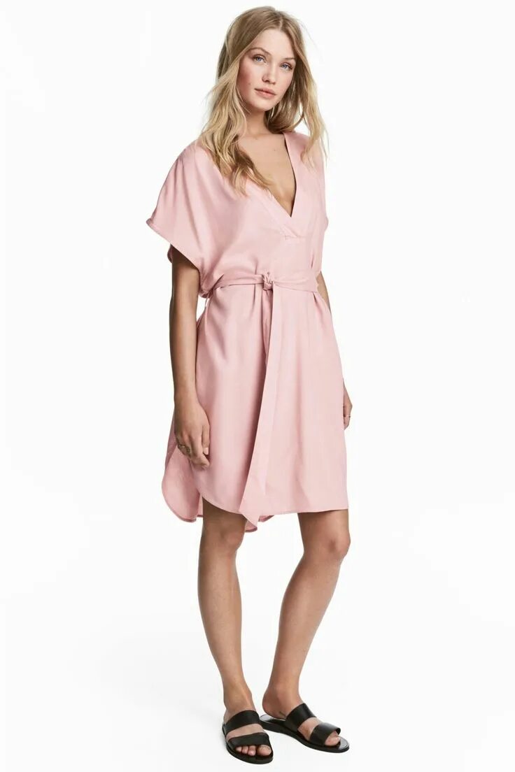 Платье h&m черное шифоновое. Платье hm. Платье н м. Платье н м. Платье hm divided черное в цветочек.