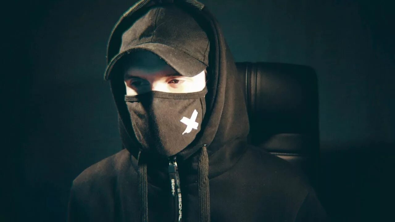 Dark ghost. Денис dark ghost без маски. денис попелугин dark ghost. dark ghost paranormal денис. nerv паранормальное денис.