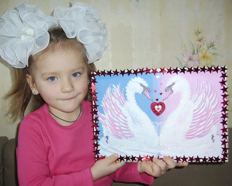 Что подарить маме и папе на новый. Подарок родителям своими руками от детей. поделки для годовщины для детей. подарок на свадьбу своими руками от ребенка. подарок на свадьбу маме и папе своими руками.