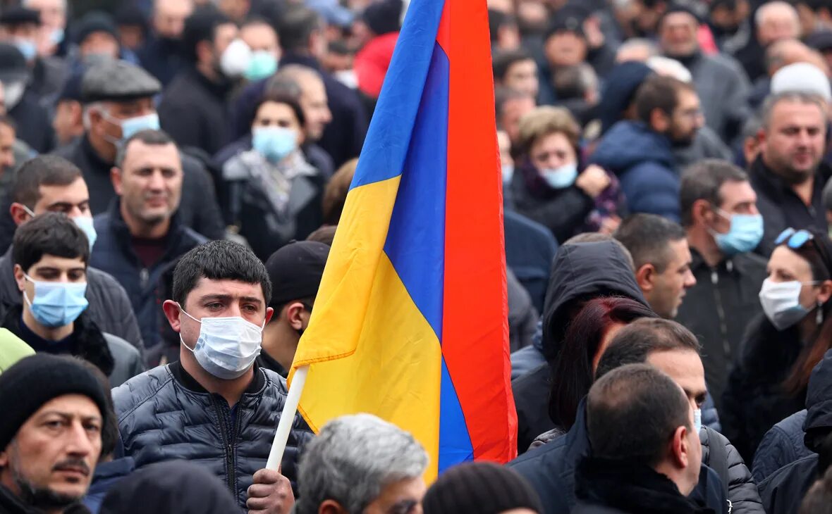 В ереване пройдет. Пашинян революция Армения. Митинг Армении против Пашиняна. Армения революция 2018 Пашинян. Протесты в Армении 2020.