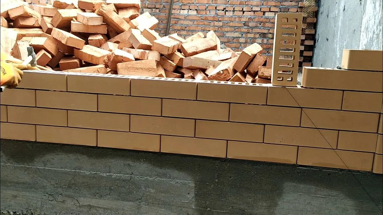 Кирпич мастер. Кладка под пруток. кирпич под пруток. кирпичная кладка под пруток. пруток для кладки.