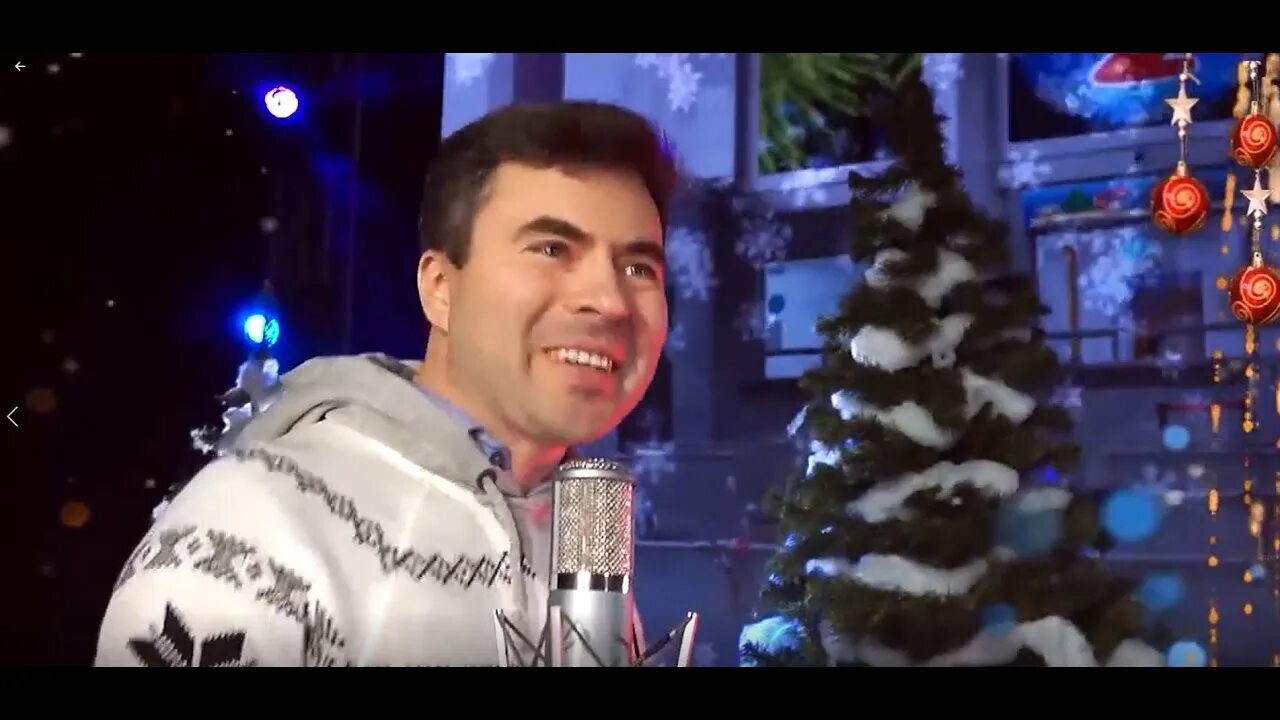 Послушать песню потолок ледяной. Витас потолок ледяной. потолок ледяной в исполнении. витас зима потолок ледяной дверь скрипучая. песня потолок ледяной кавер.