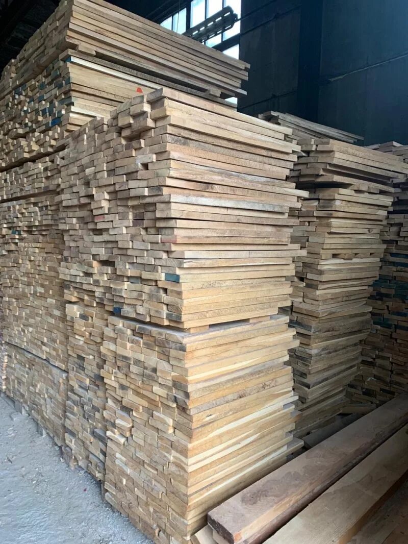 производство фальшбалок. паркет поларвуд дуб кантри. паркетная доска шип паз. дубовая клепка. дуб производство.