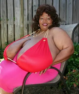 Норма Стиц (Norma Stitz): рекорд Гиннеса за естественную грудь 