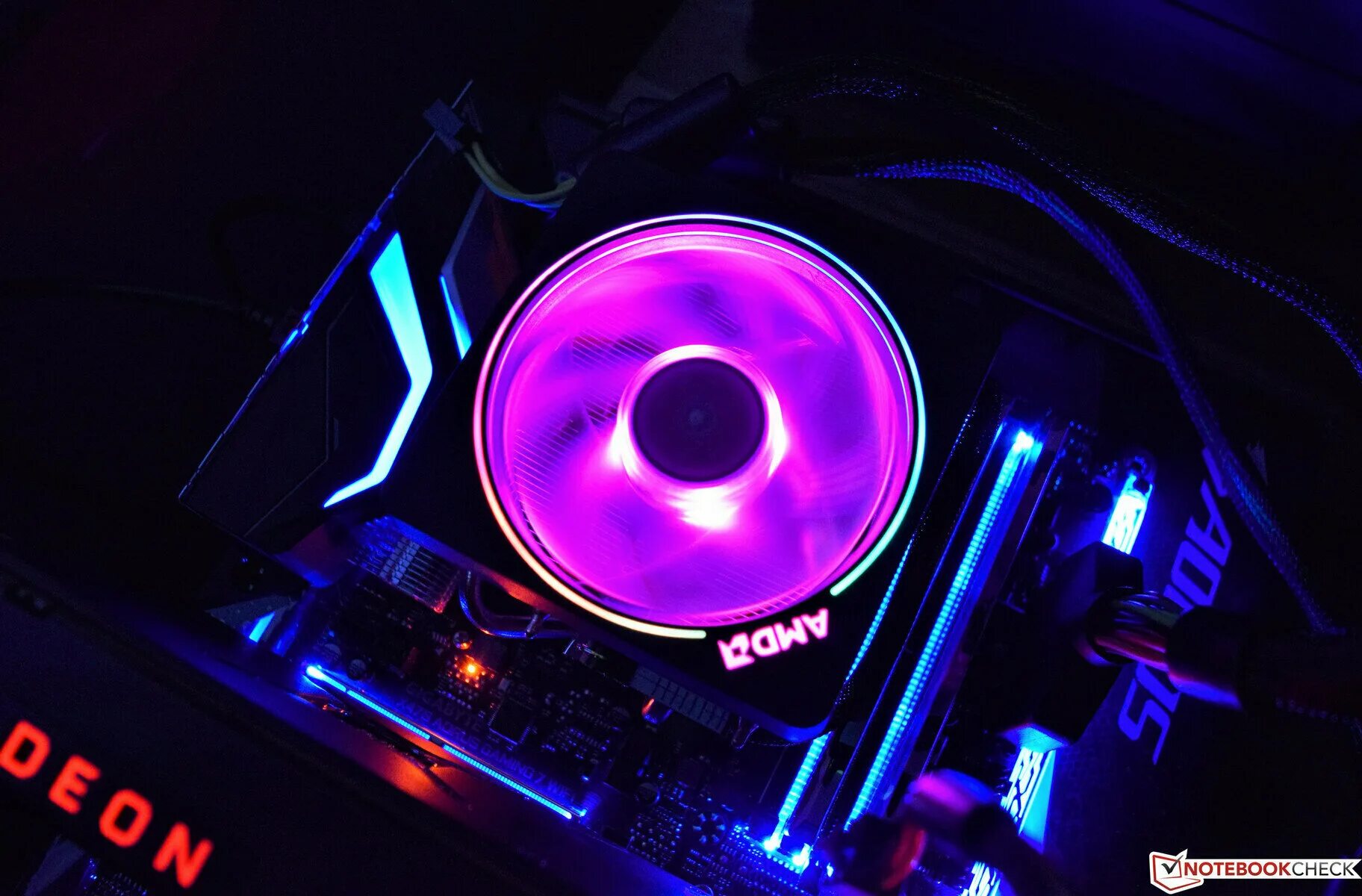 Amd wraith prism. Кулер АМД Wraith Prism. Кулер Ryzen Wraith Prism. Кулер AMD Wraith Prism RGB. AMD Wraith Prism led RGB.